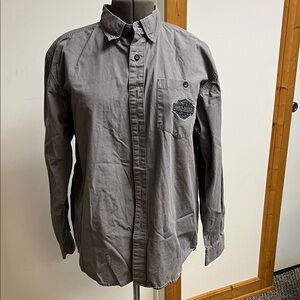 Harley-Davidson Gray Shirt with Iconic Logo